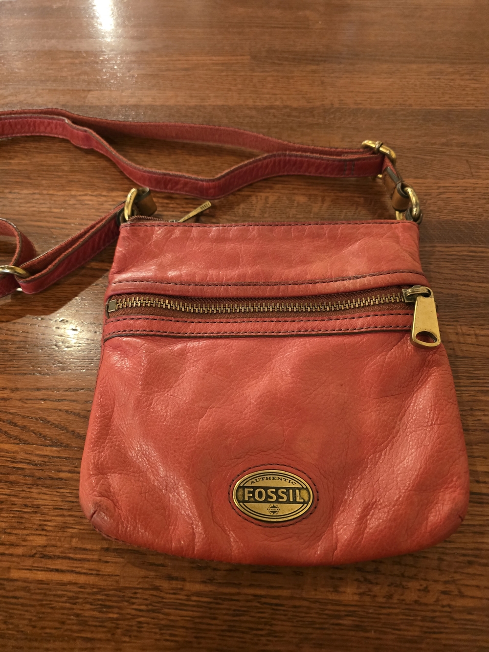 Fossil Red Leather Crossbody Bag Small Zip Purse Vintage Distressed Brass